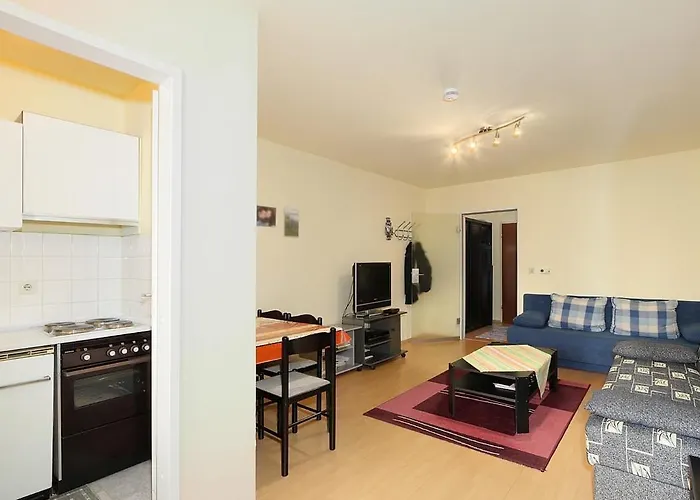 Flat In Perfect For Oktoberfest *